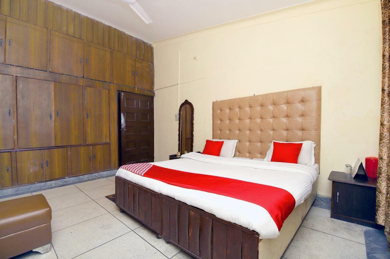 Oyo 8670 Hotel Usha Palace Массури Экстерьер фото